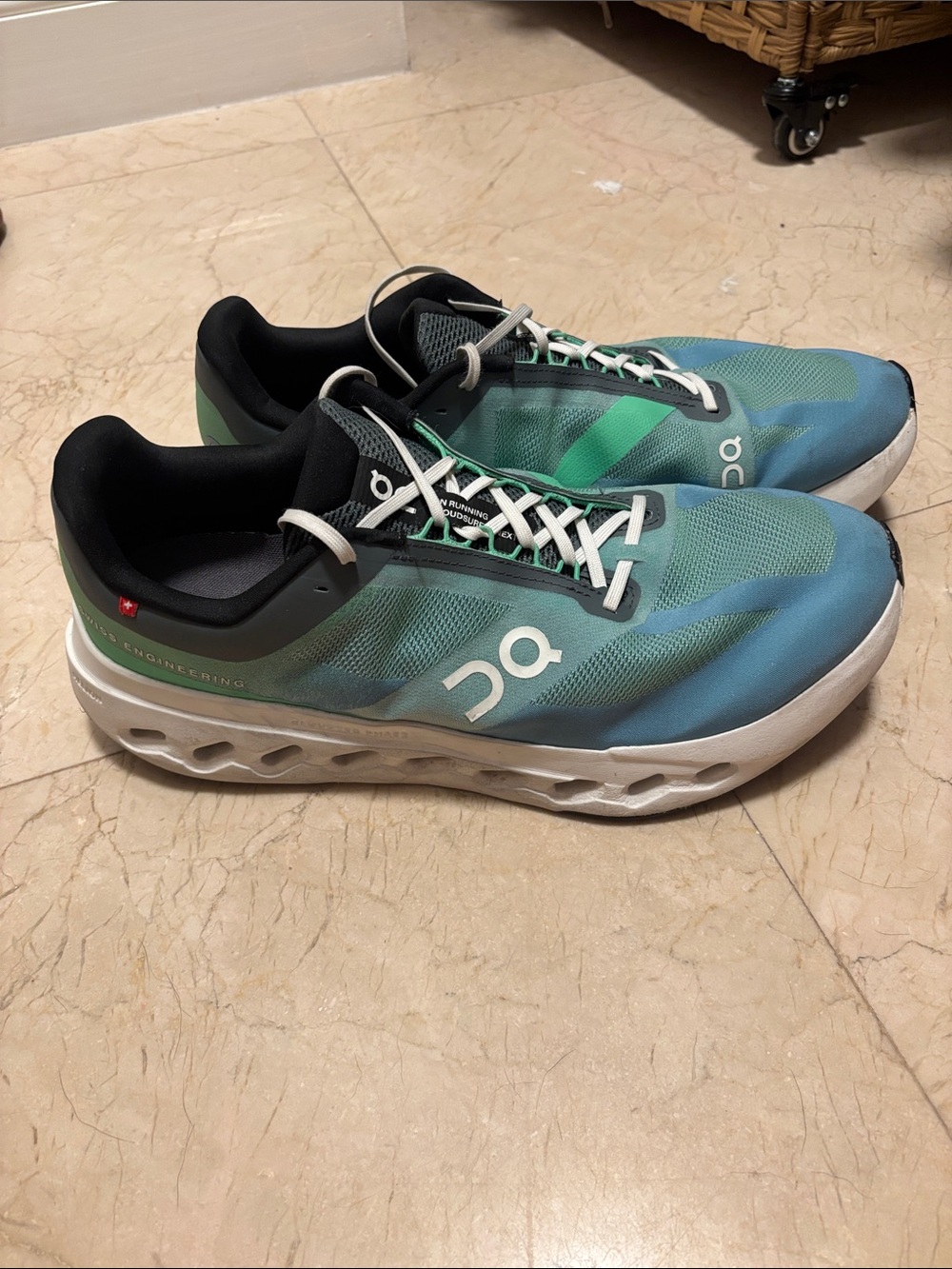 On Running men’s cloudsurfer next wide fit